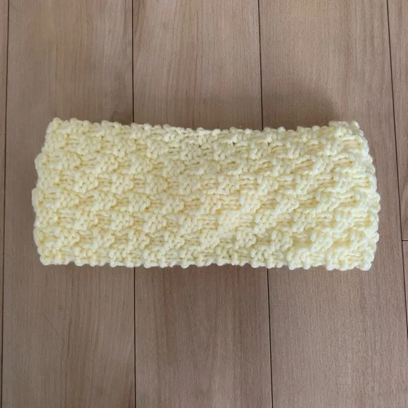 Handmade Buttercream Yellow Knit Headband - Picture 2 of 3